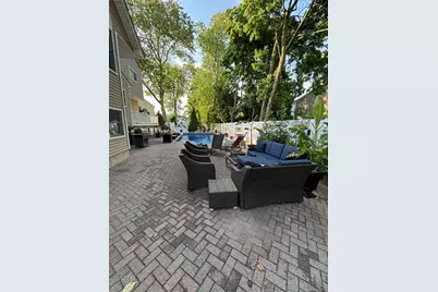 2043 Ripley, Merrick, NY 11566 - Photo 40