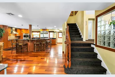 2043 Ripley, Merrick, NY 11566 - Photo 12
