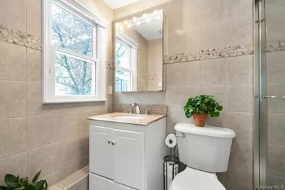 2043 Ripley, Merrick, NY 11566 - Photo 26