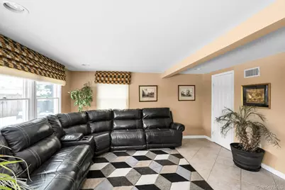 2043 Ripley, Merrick, NY 11566 - Photo 6