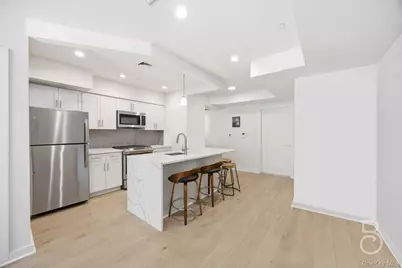 23-23 30th Road #3A, Astoria, NY 11102 - Photo 2