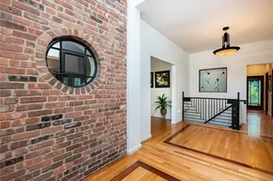 3 West Dr, Manhasset, NY 11030 - Photo 4