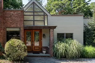 3 West Dr, Manhasset, NY 11030 - Photo 2