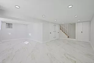 39 E Lyons St, Melville, NY 11747 - Photo 22