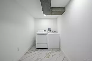 39 E Lyons St, Melville, NY 11747 - Photo 26