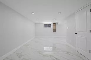 39 E Lyons St, Melville, NY 11747 - Photo 20