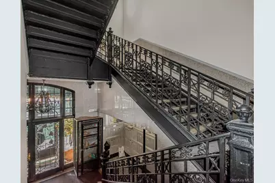 305 E 108th Street #4B, New York, NY 10029 - Photo 12