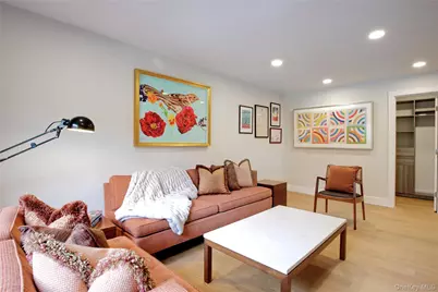 6 Frost Pond Drive, Roslyn, NY 11576 - Photo 20