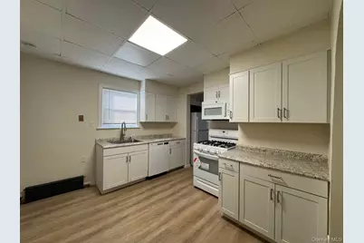 169 Lockwood Avenue #2nd Floor, Yonkers, NY 10701 - Photo 2