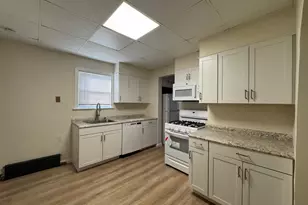 169 Lockwood Ave, Yonkers, NY 10701 - Photo 2