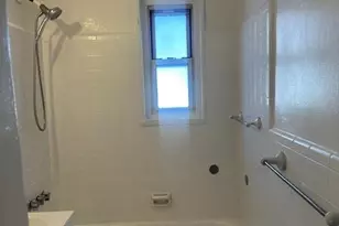 133-22 Laurelton Pkwy, Rosedale, NY 11422 - Photo 8