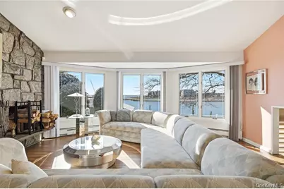 3094 Riverside Drive, Wantagh, NY 11793 - Photo 12