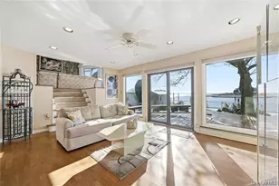 3094 Riverside Dr, Wantagh, NY 11793 - Photo 16