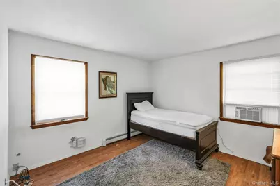 106 Summit Drive, Smithtown, NY 11787 - Photo 16