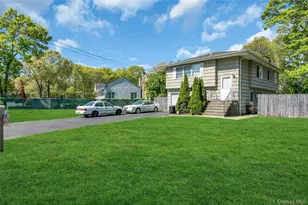106 Summit Dr, Smithtown, NY 11787 - Photo 2