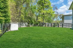 106 Summit Dr, Smithtown, NY 11787 - Photo 26