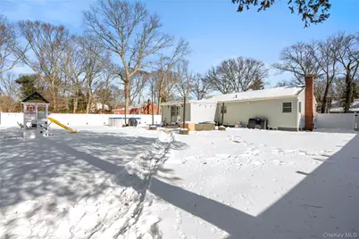 144 Avenue A, Holbrook, NY 11741 - Photo 30