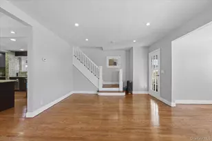 109-73 200th St, Saint Albans, NY 11412 - Photo 10