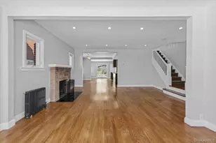 109-73 200th St, Saint Albans, NY 11412 - Photo 8