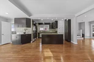 109-73 200th St, Saint Albans, NY 11412 - Photo 16