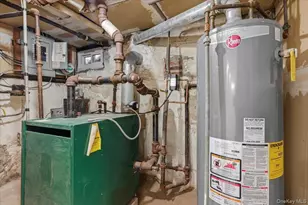 109-73 200th St, Saint Albans, NY 11412 - Photo 34