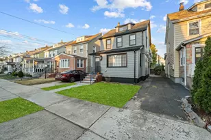 114-45 207th St, Cambria Heights, NY 11411 - Photo 44