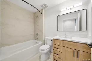 180 Deer Park Ave, Babylon, NY 11702 - Photo 14