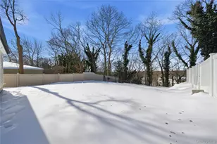 138 Calvert Ave, Ronkonkoma, NY 11779 - Photo 30