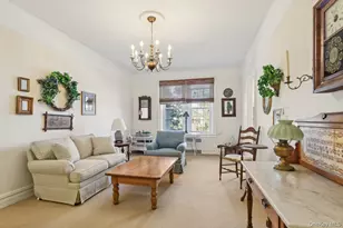 12 Hamilton Pl, Garden City, NY 11530 - Photo 6