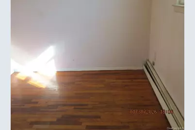 334 Robbins Street, Lindenhurst, NY 11757 - Photo 8