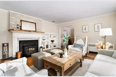 735 Reeve Avenue, Mattituck, NY 11952 - Photo 14