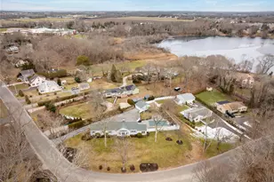 735 Reeve Ave, Mattituck, NY 11952 - Photo 4