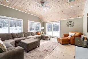 735 Reeve Ave, Mattituck, NY 11952 - Photo 16