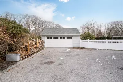 735 Reeve Avenue, Mattituck, NY 11952 - Photo 32