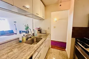 4 Martine Ave, White Plains, NY 10606 - Photo 10