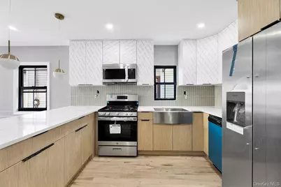 9318 Foster Avenue, Brooklyn, NY 11236 - Photo 4