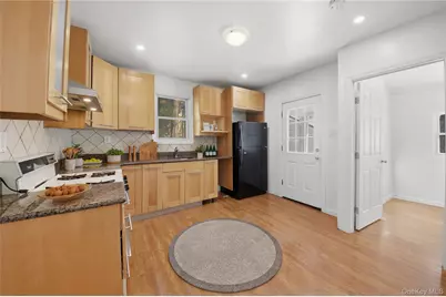 29 Grove Street, Mount Kisco, NY 10549 - Photo 2