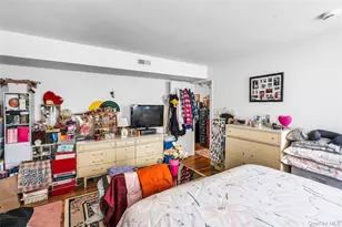 280 Artist Lake Dr, Middle Island, NY 11953 - Photo 10