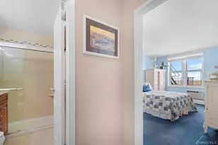 54-40 Little Neck Pkwy, Little Neck, NY 11362 - Photo 22