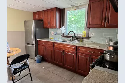 39 Crescent Place, Middletown, NY 10940 - Photo 12