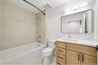 180 Deer Park Avenue #307, Babylon, NY 11702 - Photo 14