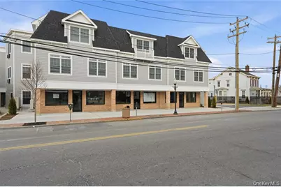 180 Deer Park Avenue #217, Babylon, NY 11702 - Photo 2