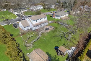 8 Beverly Ln, East Moriches, NY 11940 - Photo 2