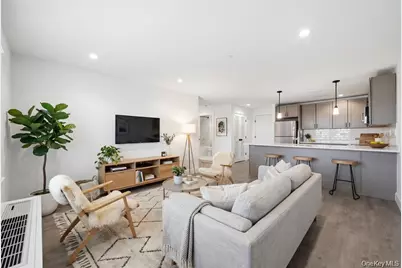 180 Deer Park Avenue #306, Babylon, NY 11702 - Photo 4