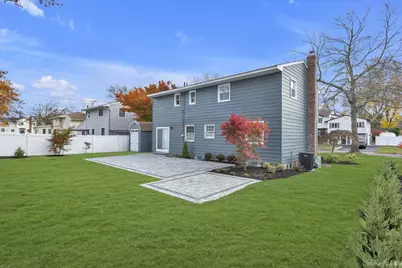 23 Catherwood Crescent, Melville, NY 11747 - Photo 22