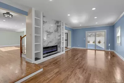 23 Catherwood Crescent, Melville, NY 11747 - Photo 12