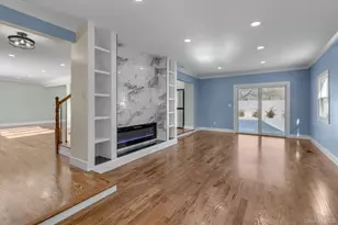 23 Catherwood Crescent, Melville, NY 11747 - Photo 12