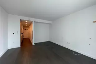 131-05 40 Rd, Flushing, NY 11354 - Photo 4