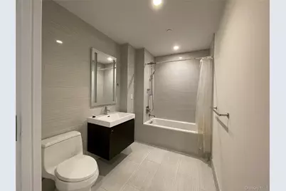 131-05 40 Road #18T, Flushing, NY 11354 - Photo 2
