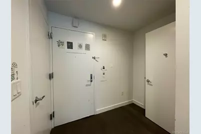 131-05 40 Road #18T, Flushing, NY 11354 - Photo 1